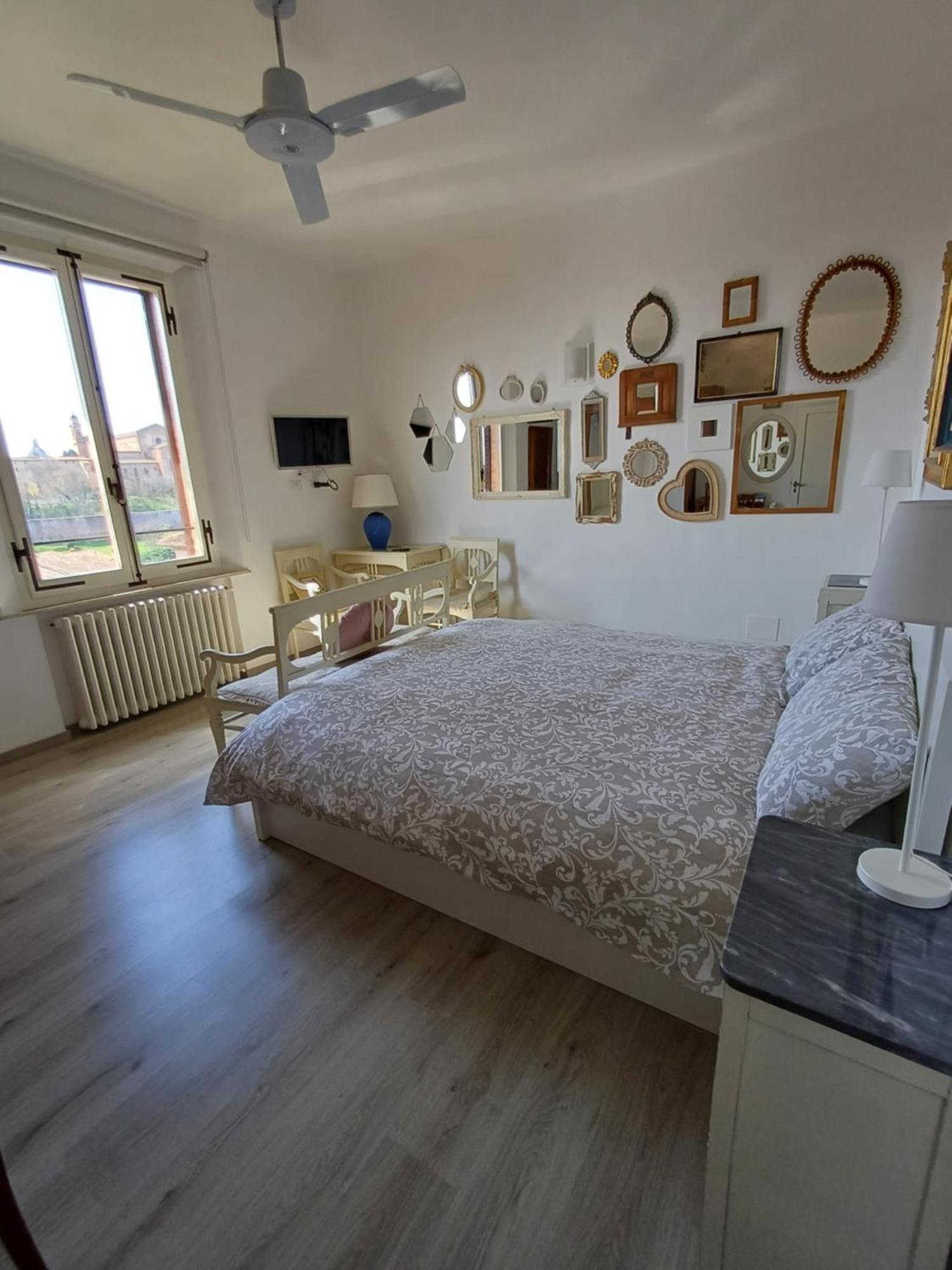 Apartamento Affaccio su Siena,vicino al centro, con garage Exterior foto