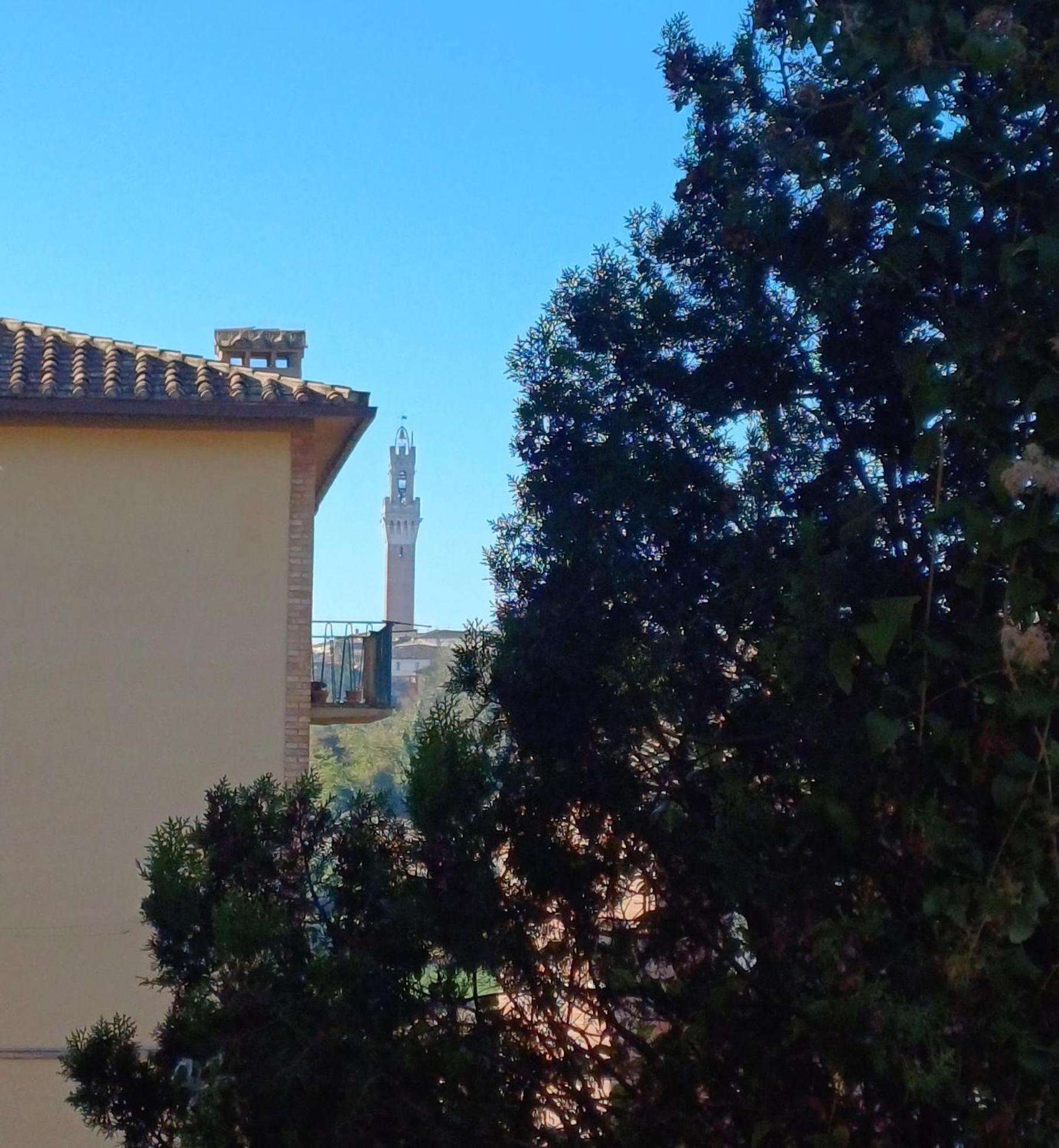 Apartamento Affaccio su Siena,vicino al centro, con garage Exterior foto